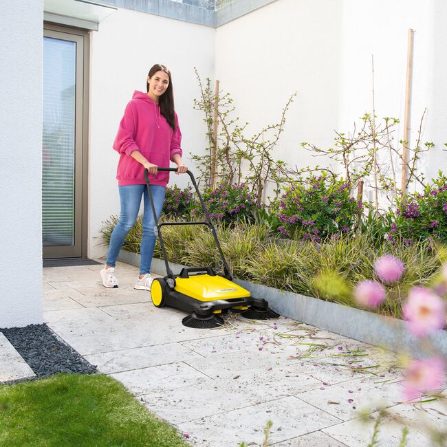 Karcher S4 Twin Push Sweeper