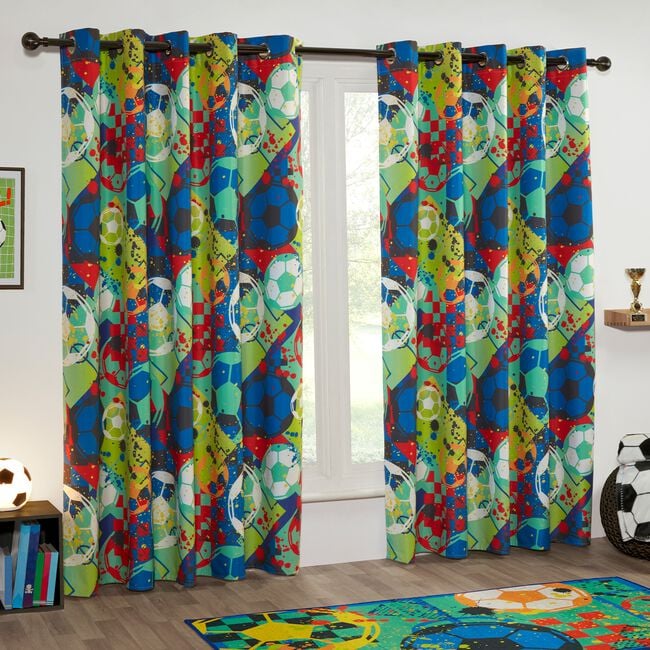 BLACKOUT FOOTBALL HERO 66x54 Curtain