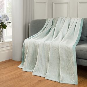 NICOLE DAY HERRINGBONE EGGSHELL 150x200cm Throw
