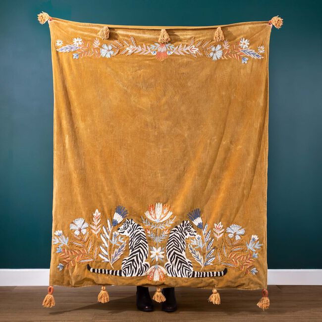Wydler White Tiger Throw 125cm x 150cm - Gold