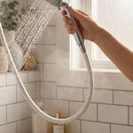 De Vielle 1.5m White PVC Shower Hose