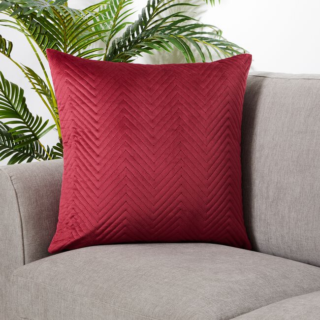 TRIANGLE STITCH MARSALA 58x58 Cushion