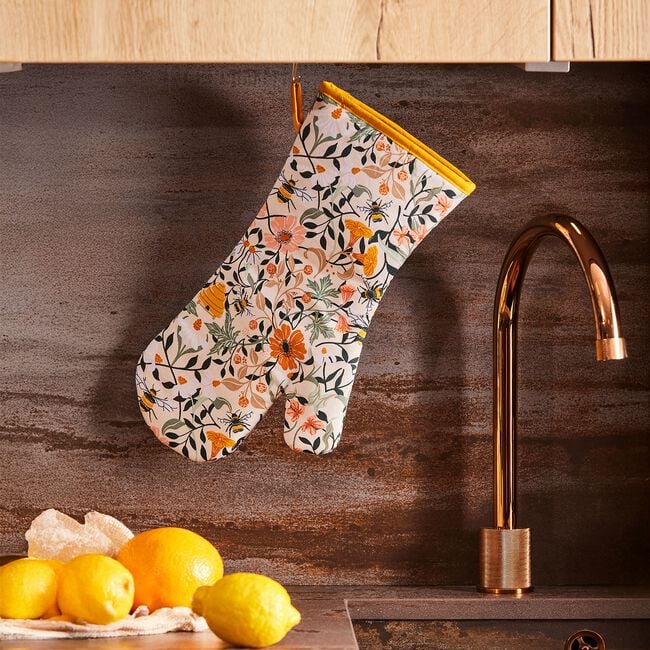 Bee Bloom Oven Glove