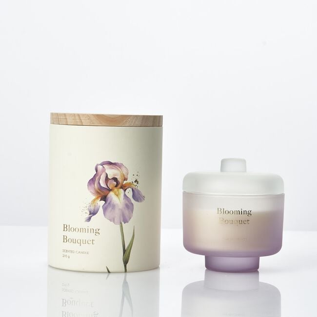 Blooming Bouquet Iris 210g Candle
