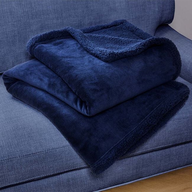 RUANE BORG NAVY 150x200cm Throw