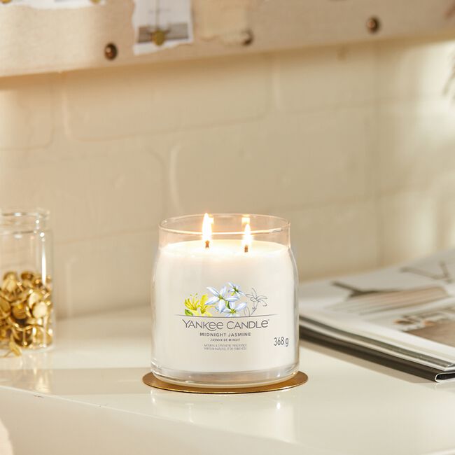 Yankee Candle® Medium Jar - Midnight Jasmine