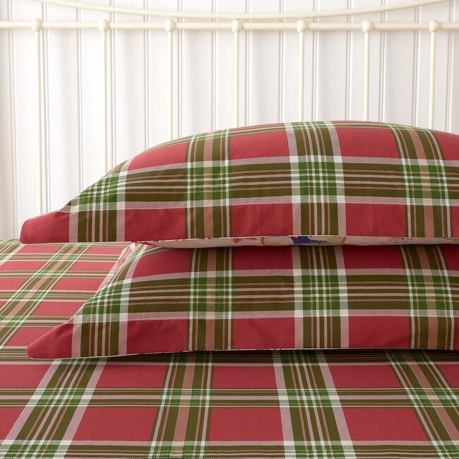 Classic Christmas Oxford Pillowcase Pair