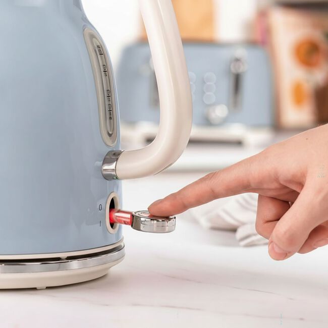 SALTER RETRO BLUE 1.7L Rapid Boil Kettle