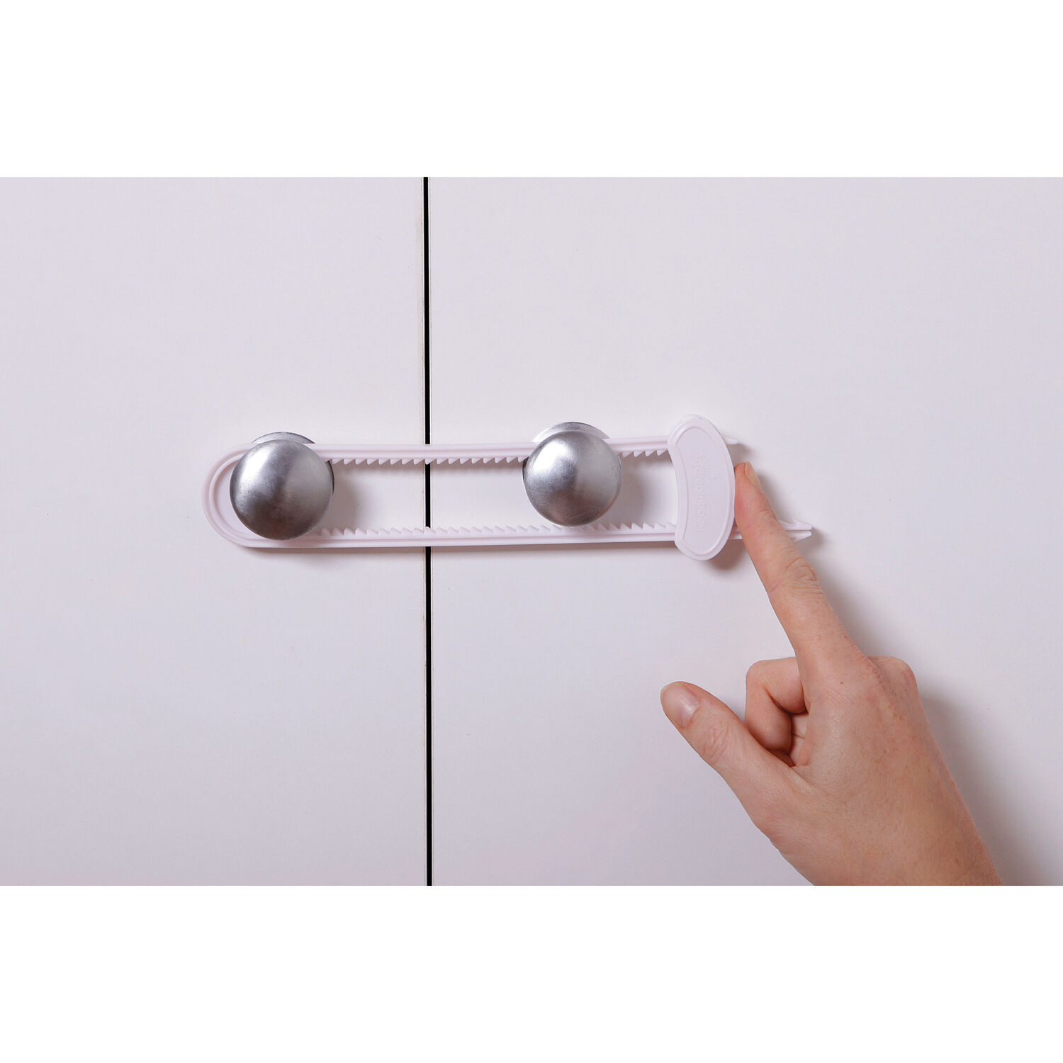 Child safety cabinets outlet