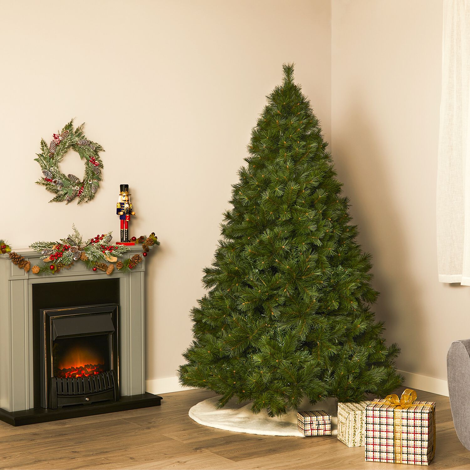 Nebraska Artificial Christmas Tree 7ft Home Store More