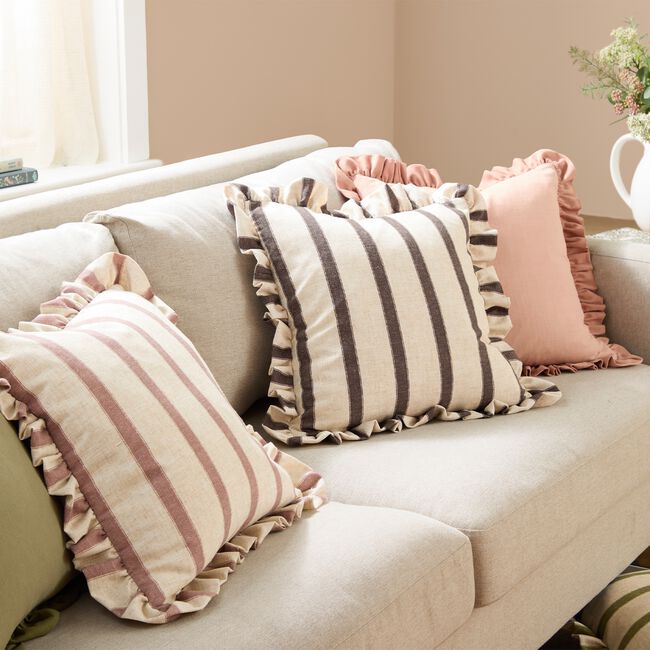 WYLDER EFFIE ROSE / VINTAGE BLUSH 45x45 Cushion