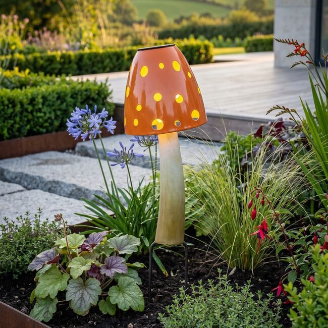 48cm Metal Mushroom Solar Garden Stake