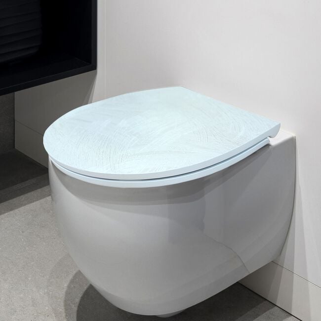 Natural Curved Slow Closing Toilet Seat