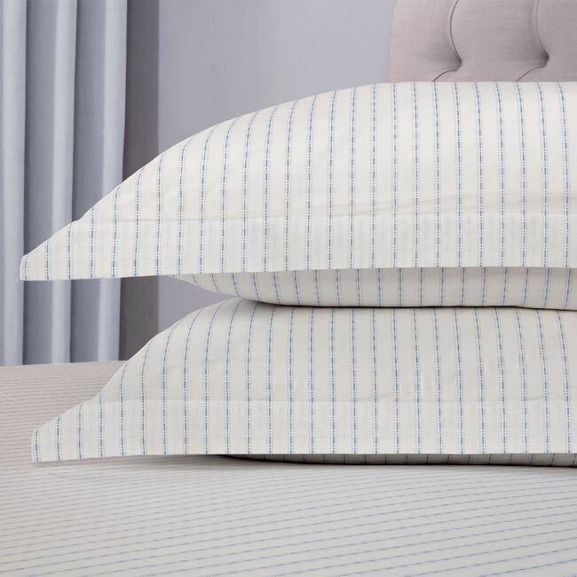 Rabbit Garden Toile Oxford Pillowcase Pair - White