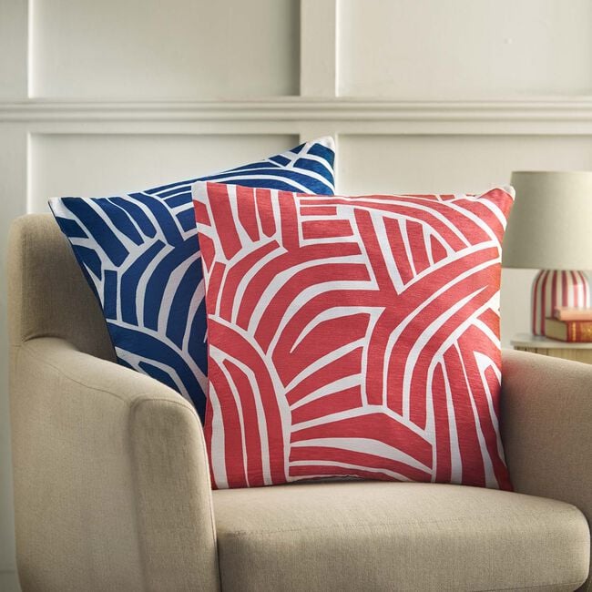 OVERLAP GEO RED 45x45 Cushion