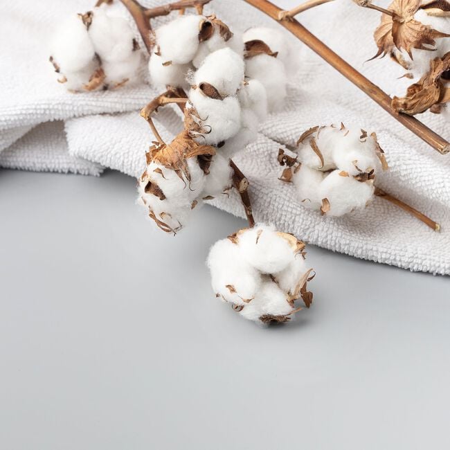 Wax Lyrical Home Grown Candle Cotton Flower