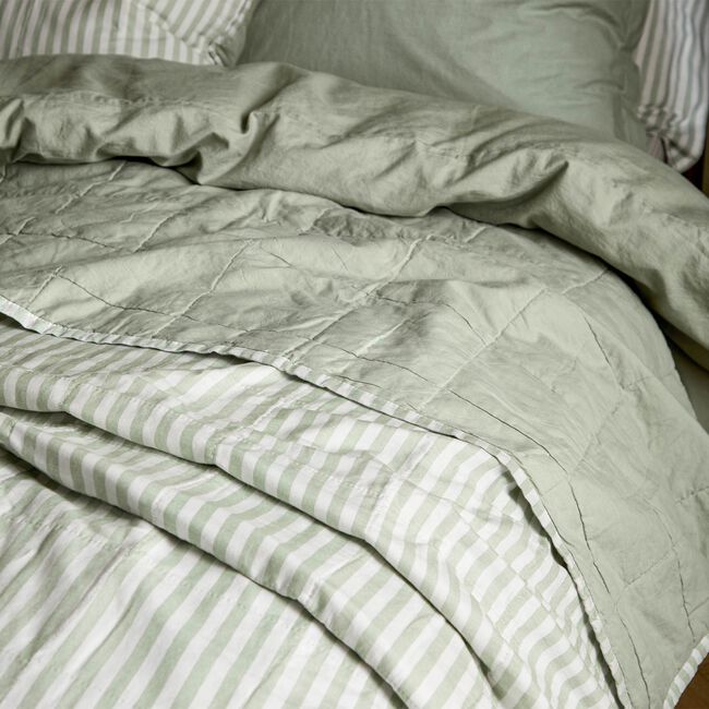 YARD HEBDEN STRIPE EUCALYPTUS/BAY GREEN 150x200cm Bedspread 