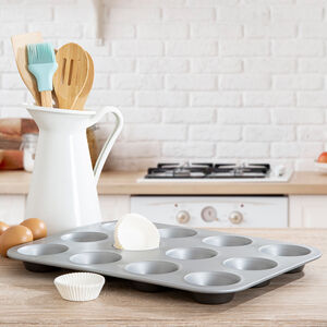 Baker & Salt Silver Muffin Tray 12 Cup