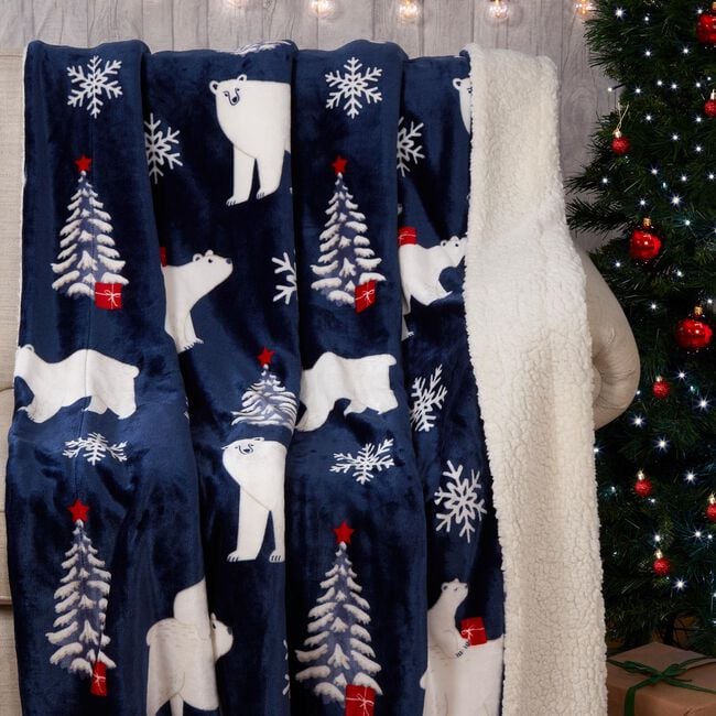 Ruane Arctic Bears Sherpa Throw 127cm x 152cm 