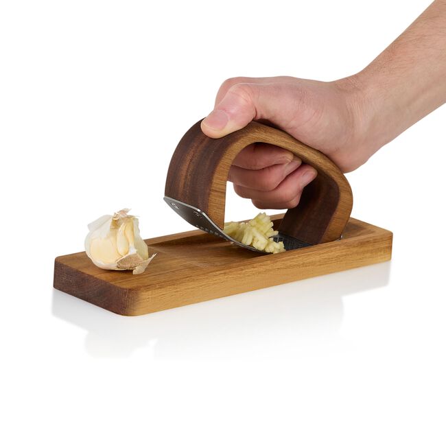 Adhoc Garlic Press with Chopping Board