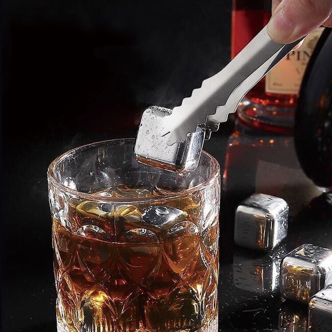 Cashel Living 8 Piece Ice Cubes with Tong