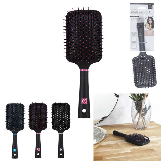 Cosmetic Club Square Brush