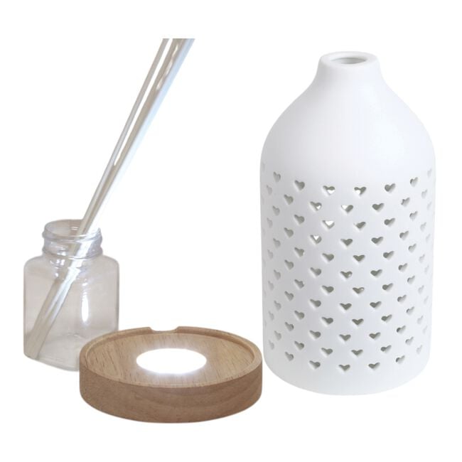 Woodbridge LED Reed Diffuser Hearts Patterns