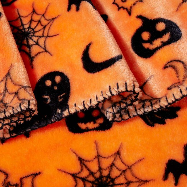 Nicole Day Spooky Creatures Velvet Throw 150x200cm