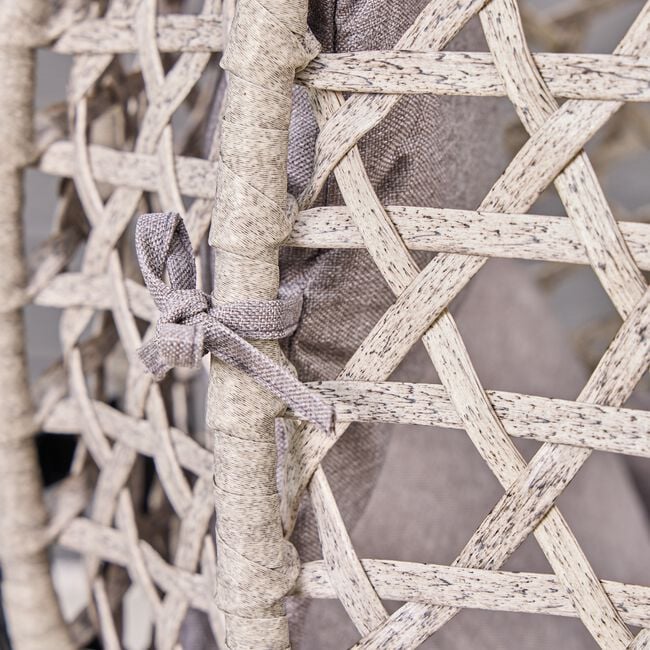 Deluxe Rattan Swing Egg Chair