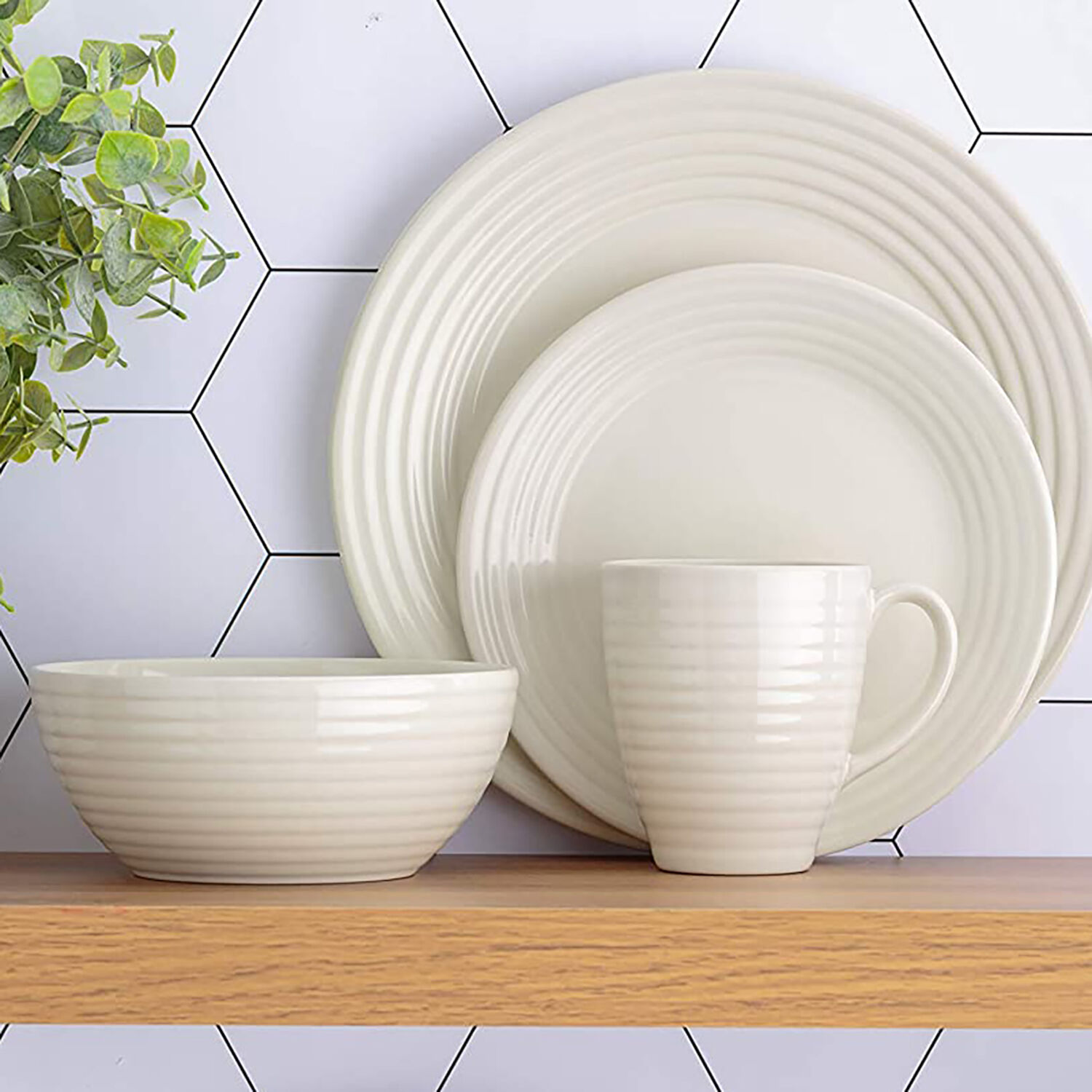 Cream dinnerware set discount