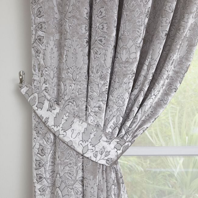TRINITY SILVER 66x54 curtain 