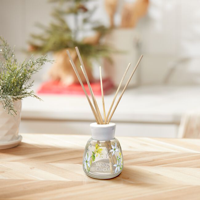 Yankee Candle® Signature Reed Diffuser Jasmine