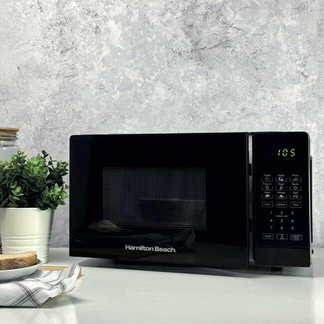 HAMILTON BEACH ESSENTIALS 20L Black Digital Microwave