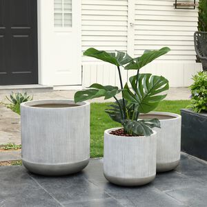 PETRA SMALL GREY STONE EFFECT POT