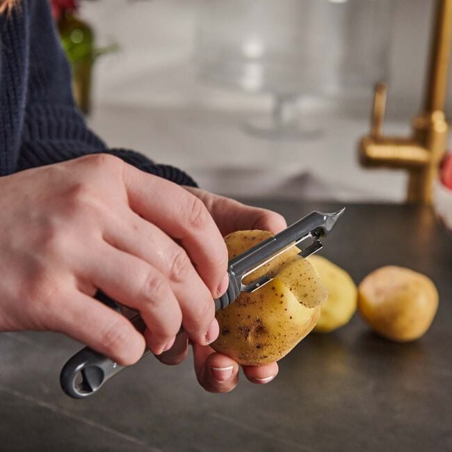 Culinare Straight Swivel Peeler