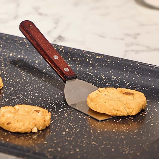 Confection Stand Angled Metal Spatula