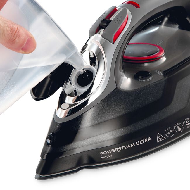 Russell Hobbs Powersteam Ultra Steam Iron
