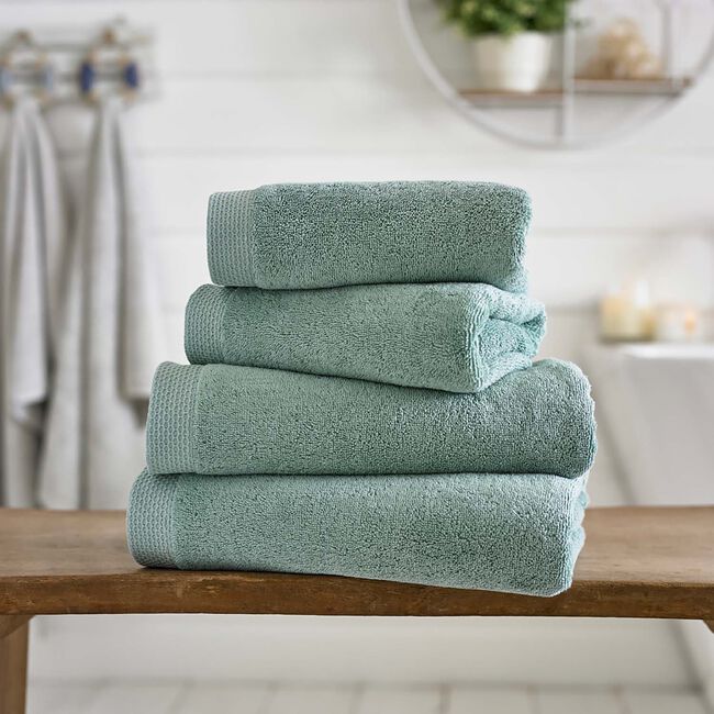 THE LYNDON CO EGYPTIAN COTTON DUCK EGG Bath Towel