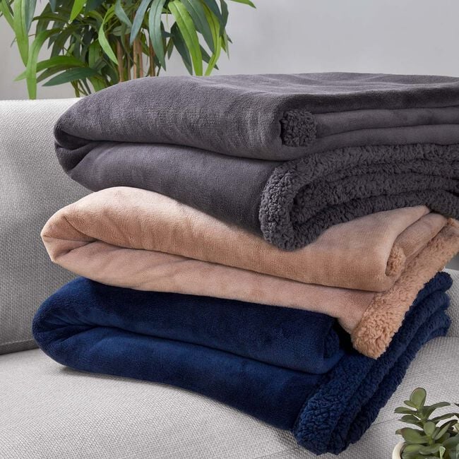 RUANE BORG NATURAL 150x200cm Throw