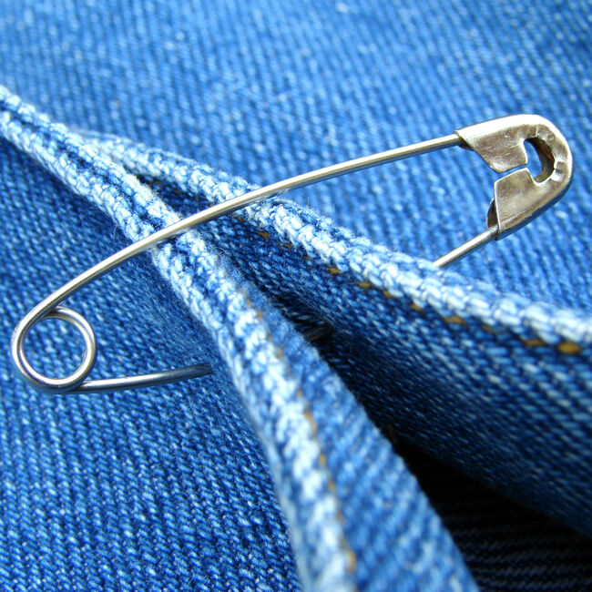 Sewing Box Silver Safety Pins