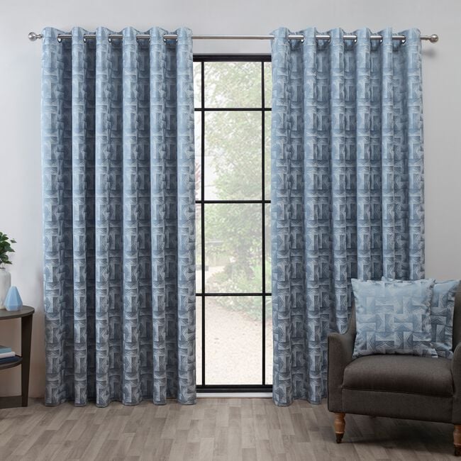 BLACKOUT & THERMAL GRAPHIC GEO BLUE  66x54 Curtain