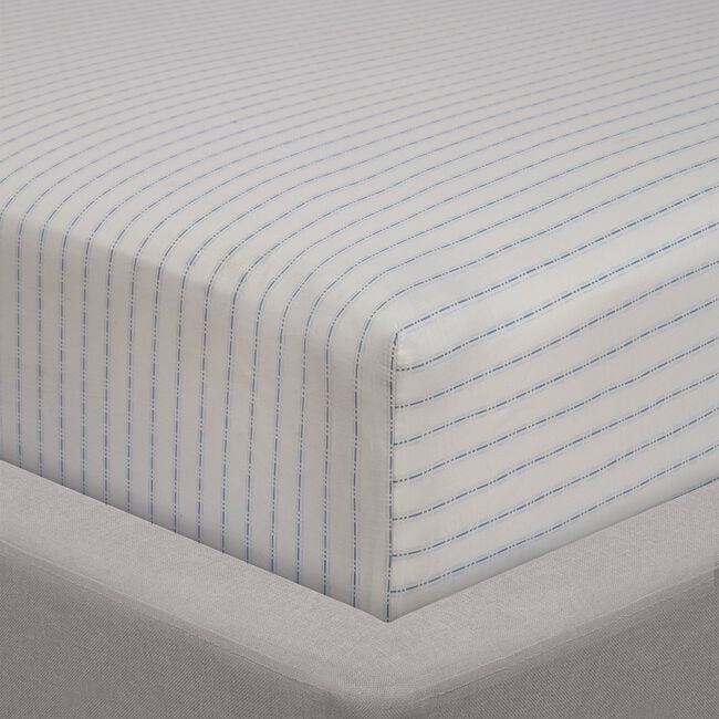 RABBIT GARDEN TOILE Junior Bed Fitted Sheet