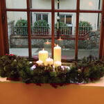 Berry & Acorn Christmas Garland 6ft