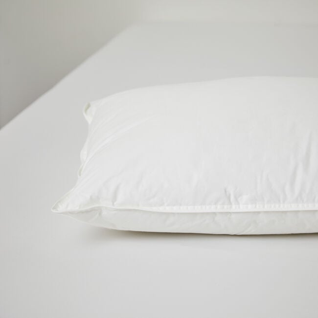 Luxurious Hotel Pillow