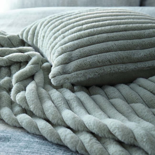 MORRITZ GREEN 130x180CM Throw
