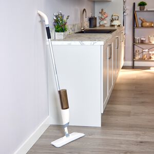 Gleam Clean Sheen Spray Mop