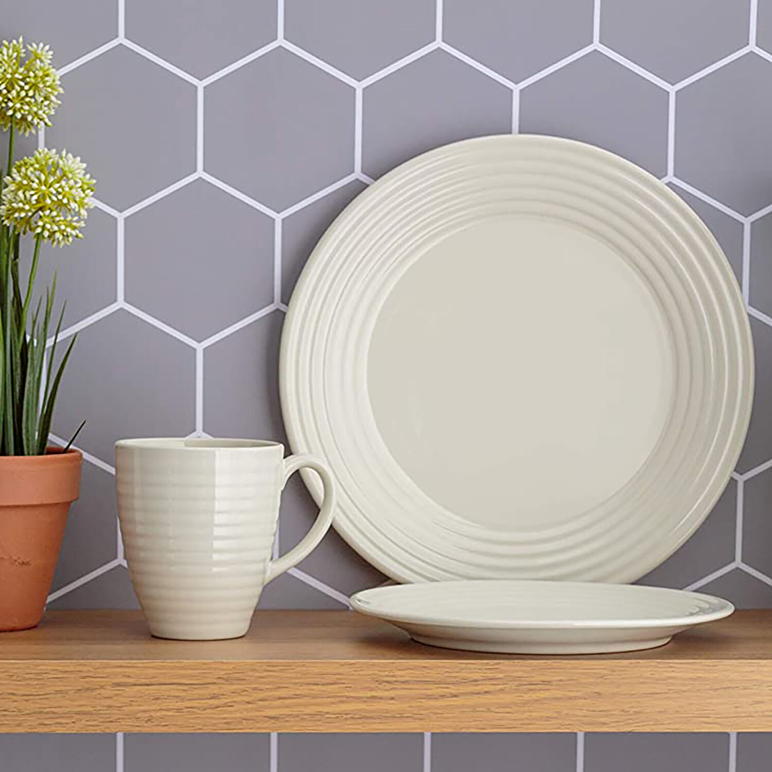 Cream tableware discount