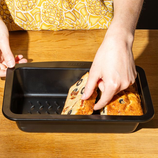 Pyrex® Glide Loaf Tin 24cm