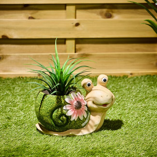 Snail Plant Pot