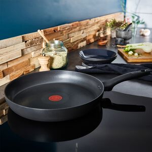 Tefal Titanium Ultimate 30cm Frying Pan